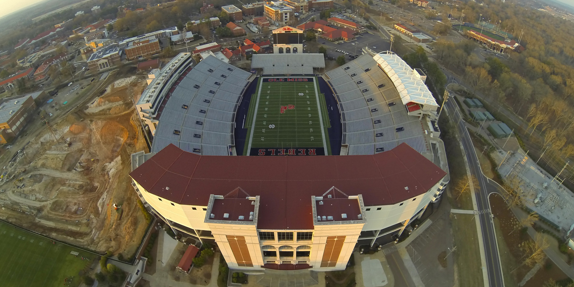 Who can turn the world on with her smile? Who can take a nothing day, and suddenly make it all seem worthwhile? Well it's you girl, and you should know it. With each glance and every little movement you show it. Love is all around, no need to waste it. You can have a town, why don't you take it. You're gonna make it after all. You're gonna make it after all.